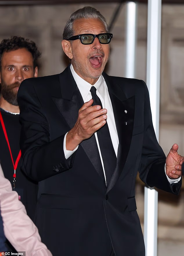 The actor put on a very animated display ahead of the performance